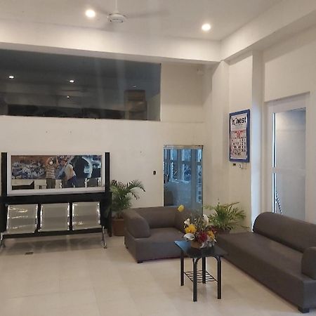 Nest Suites Кесон Сити Екстериор снимка